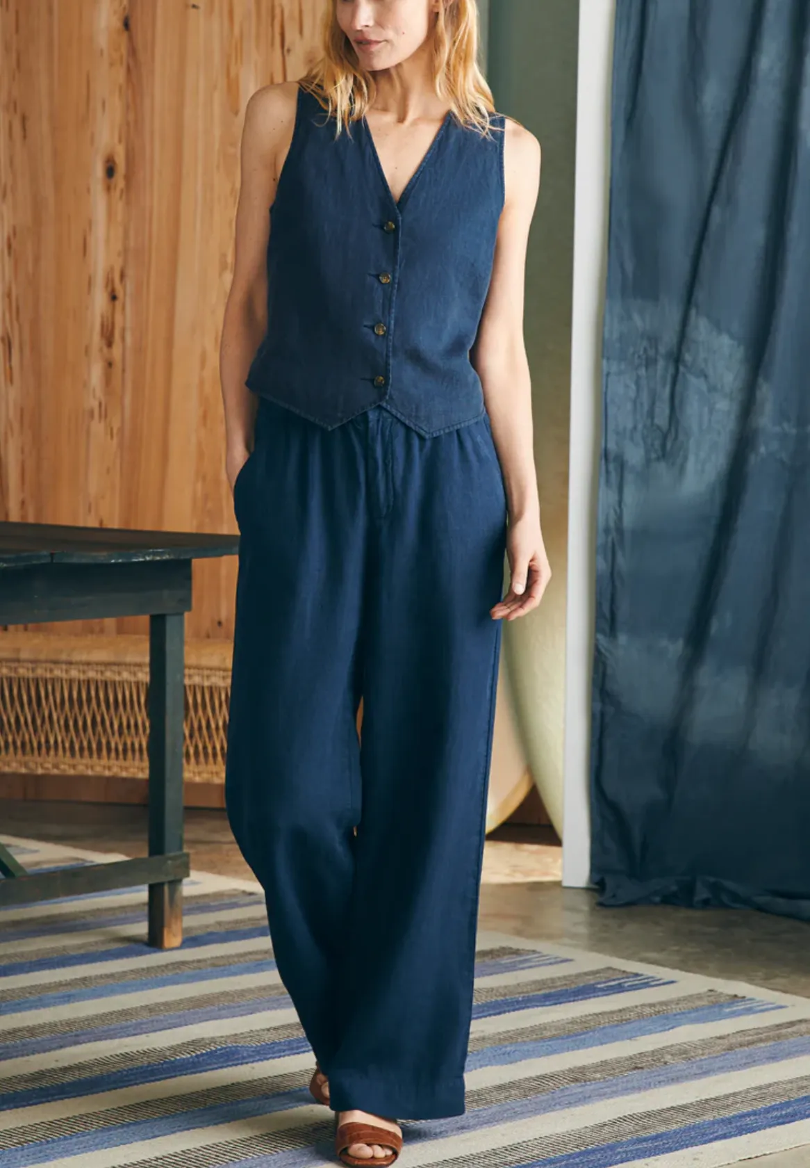 Faherty Monterey Linen Vest After Midnight