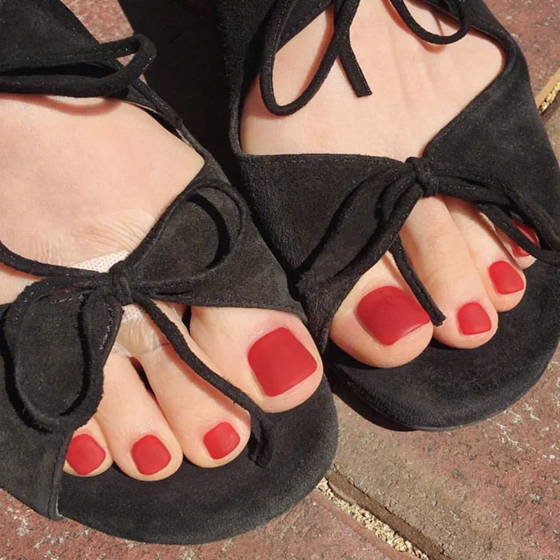 Stylish 24pcs Press on Toe Nails